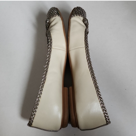 Tahari Leather TA Voyage Shoes - Picture 3 of 7